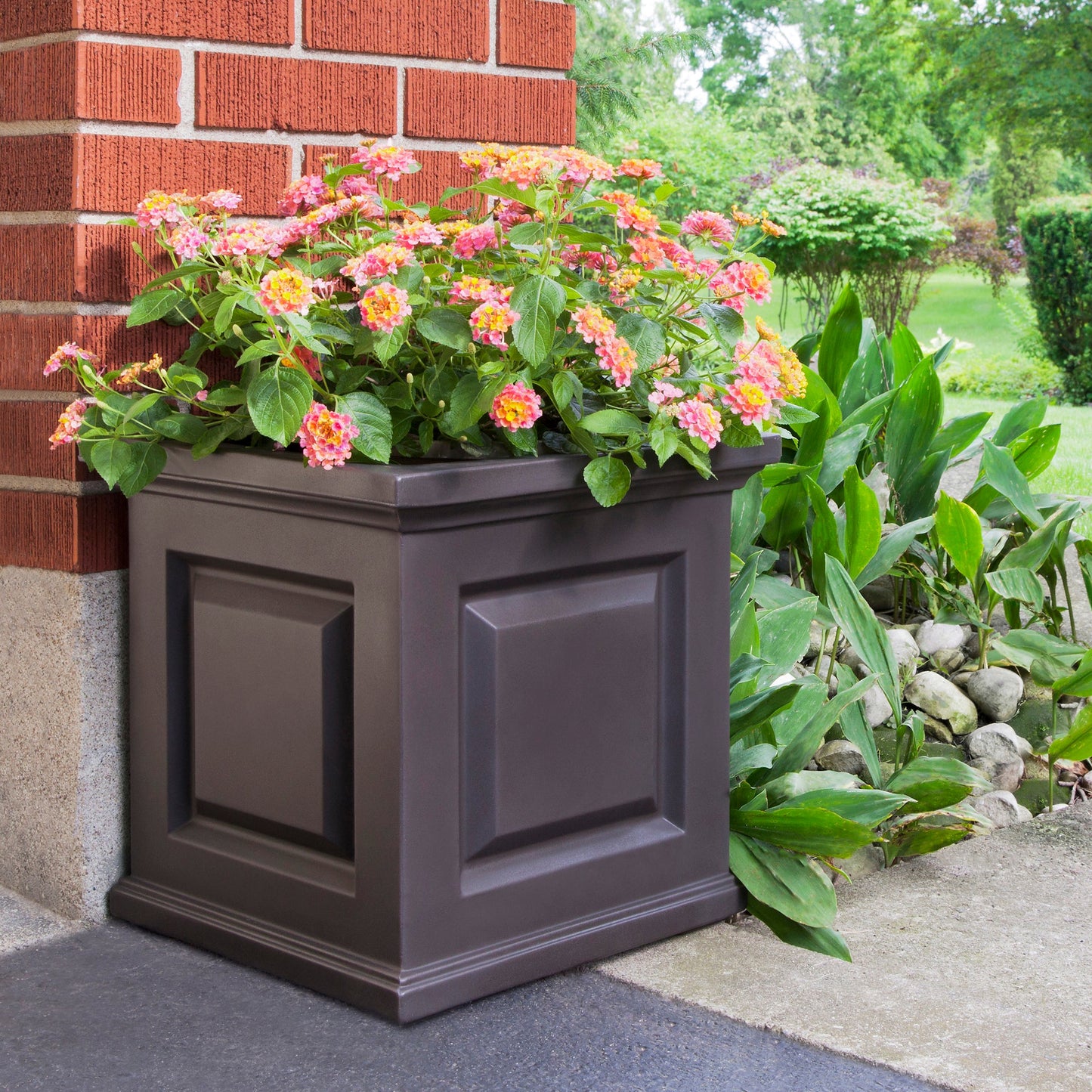 Nantucket 16in Square Planter